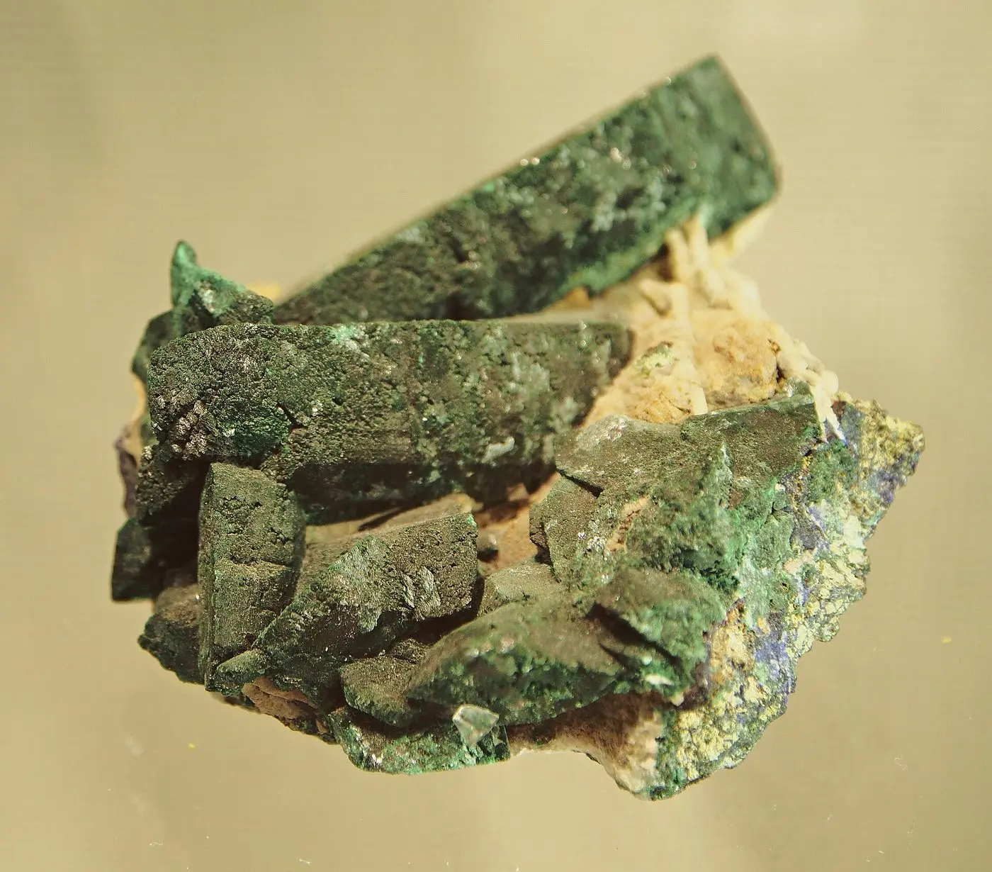 File:Malachite after Azurite Specimen 33.JPG