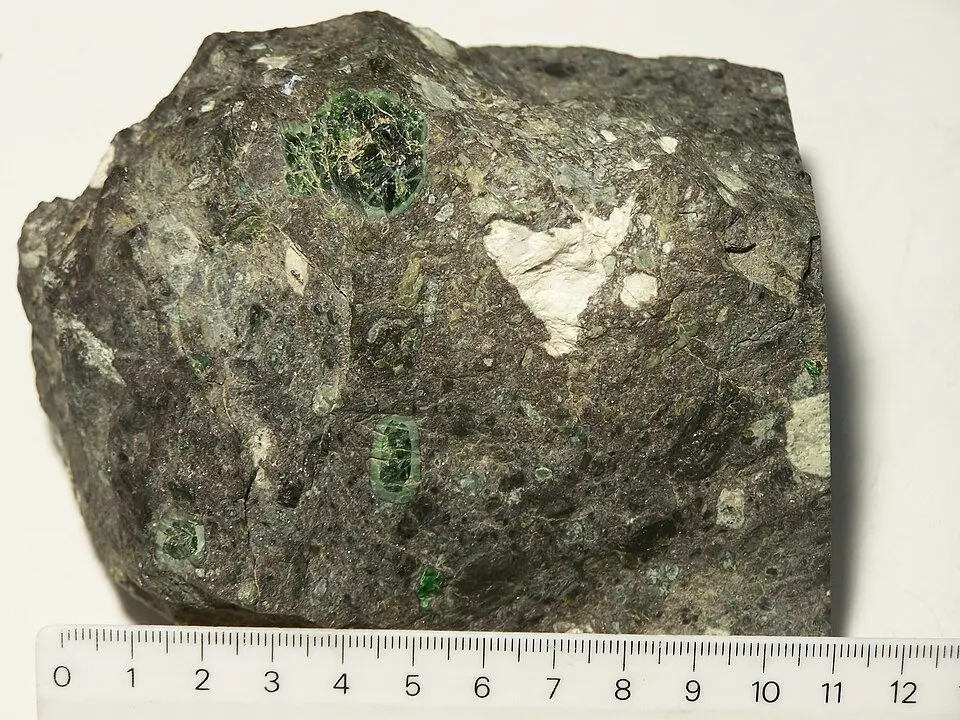 File:Kimberlite picture.jpg