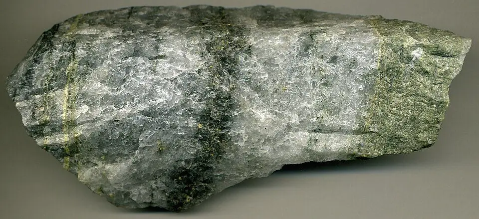 File:Nalunaq Gold Ore, hydrothermal quartz-gold vein, southern Greenland.jpg