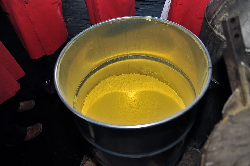 File:Yellowcake (03010301).jpg